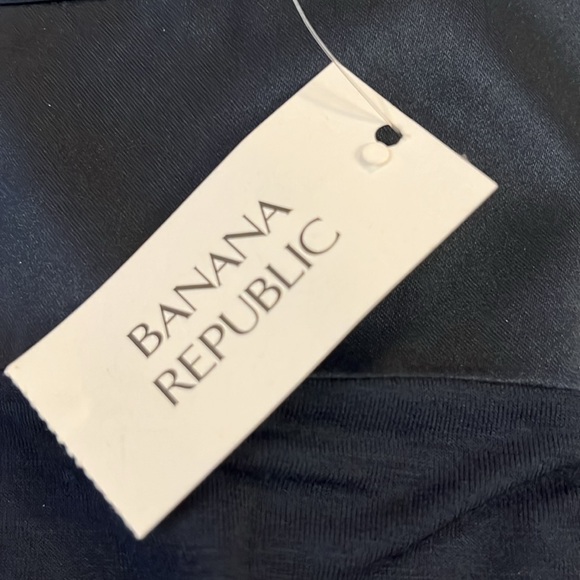 NWT Bananaa Republic factory luxury feel - Picture 2 of 9